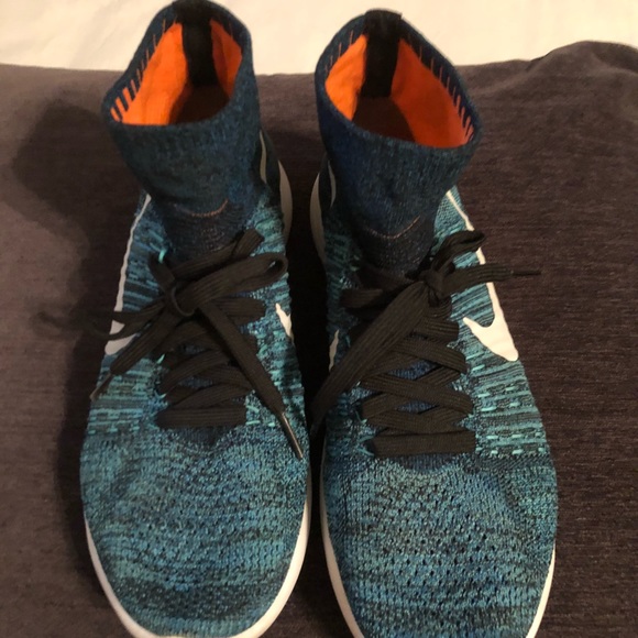 Men’s Nike shoes - Picture 3 of 4